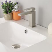 MADISON Single Hole Bathroom Faucet - Image 3