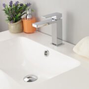 MADISON Single Hole Bathroom Faucet - Image 2