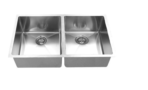 Double Undermount Sink - 32" - Stainless Steel - ES-3219-10D-RD
